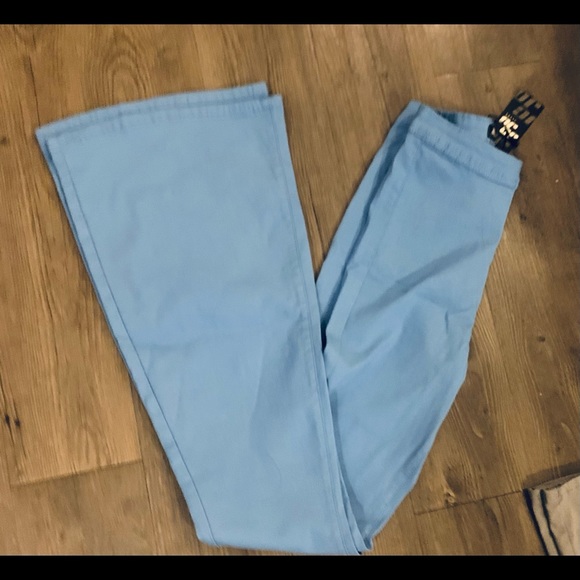 It’s the flare - Picture 1 of 2